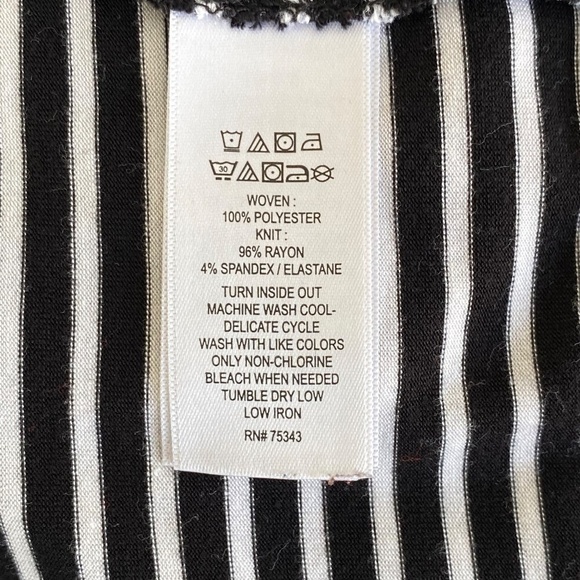 TAHARI size M black and white stripe sleeveless top with shear bottom - Picture 8 of 9